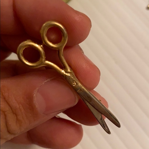 Scissors pin - Picture 3 of 3